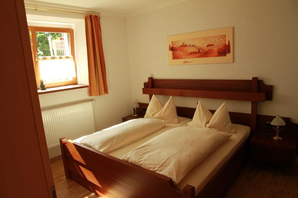Landgasthof Zum Elsabauern Konigstein in der Oberpfalz ภายนอก รูปภาพ